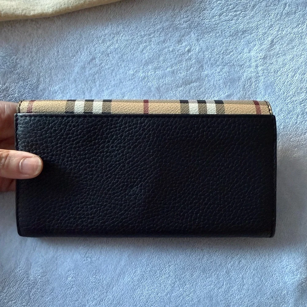 Burberry Beige and Black Plaid Wallet - Picture 11 of 16